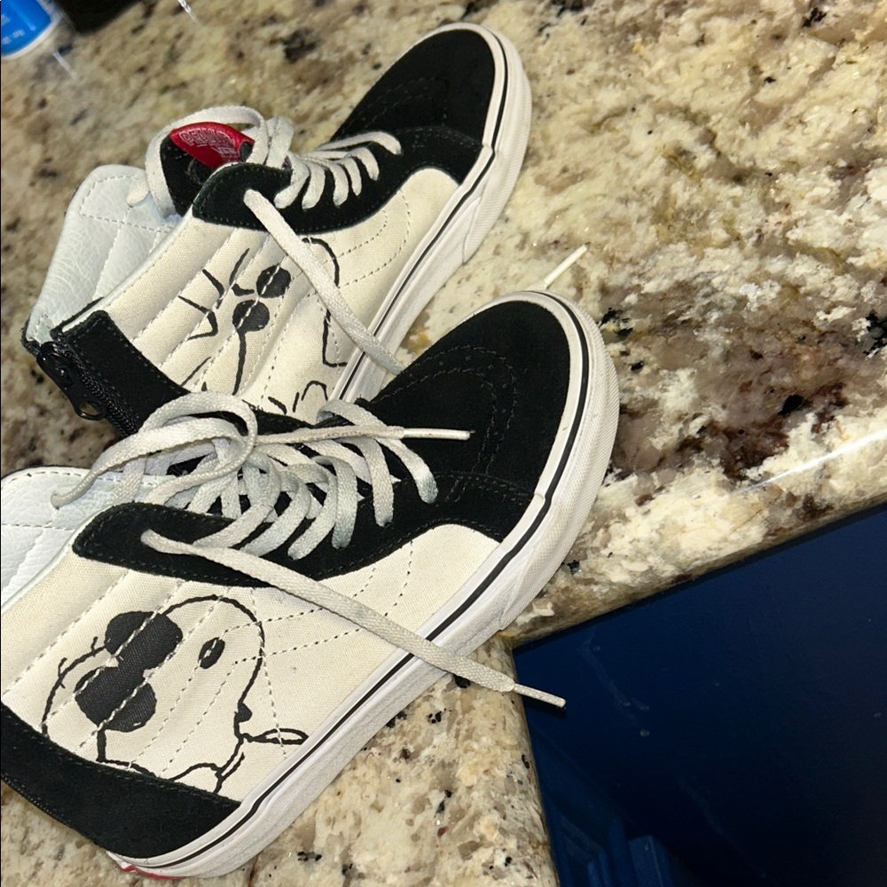 Used Vans Kids penuts collab